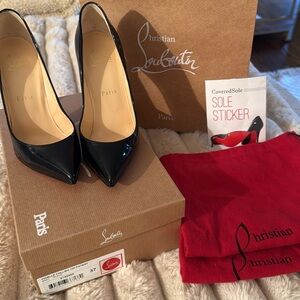 Christian Louboutin classic heel
